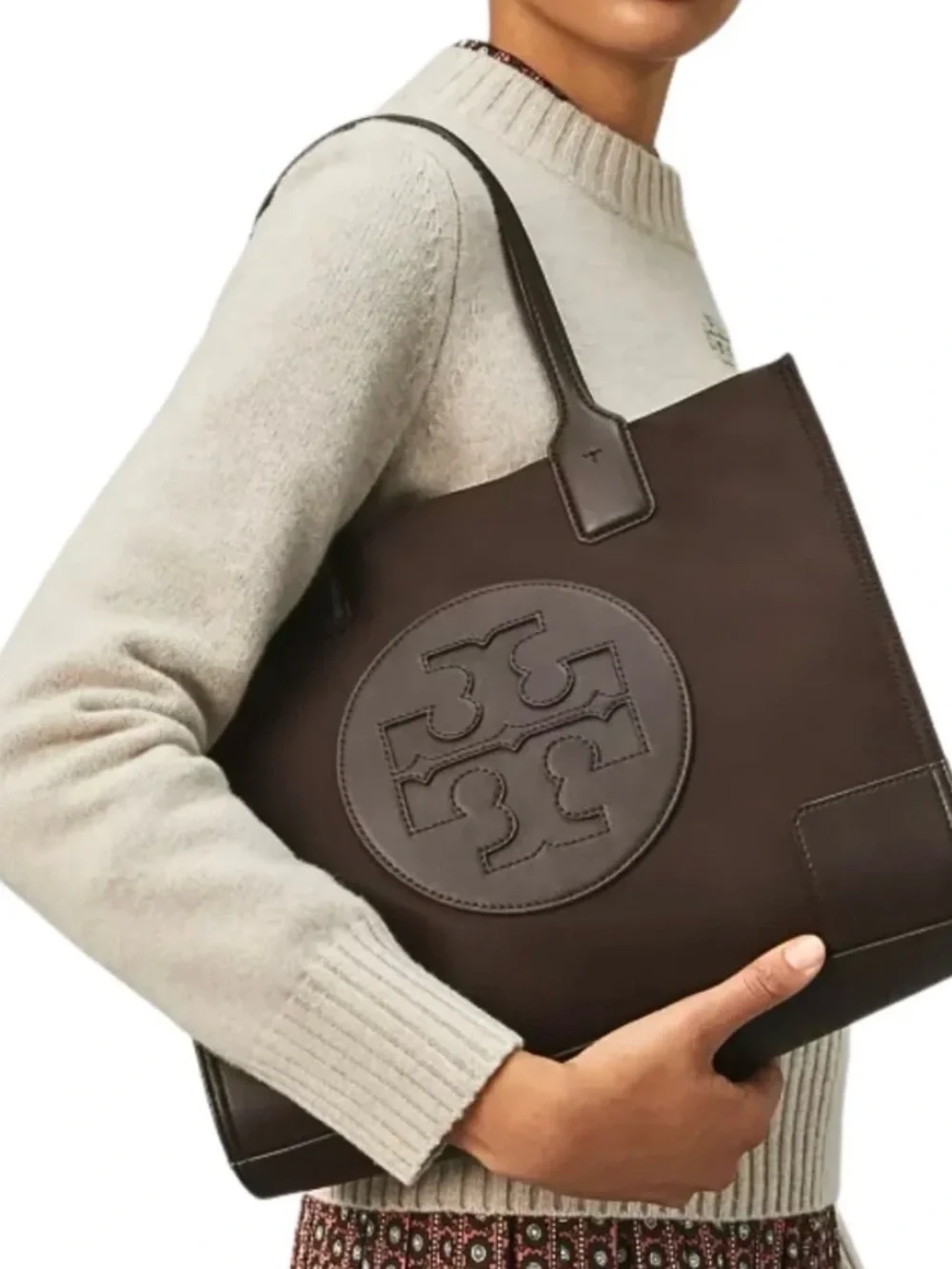 Tory Burch color tempranillo